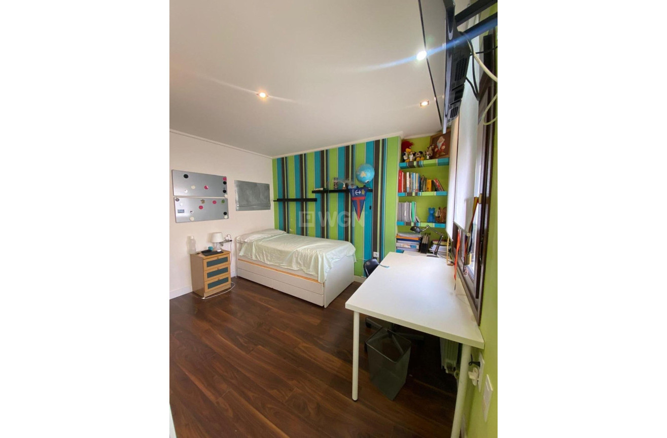 Odsprzedaż - Villa - Torrevieja - Centro - Muelle Pesquero