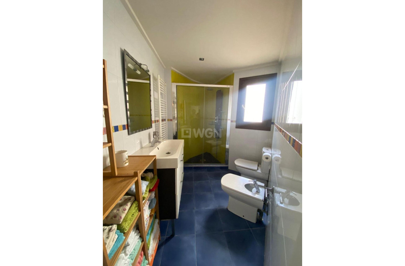 Odsprzedaż - Villa - Torrevieja - Centro - Muelle Pesquero