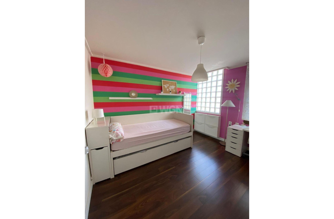 Odsprzedaż - Villa - Torrevieja - Centro - Muelle Pesquero