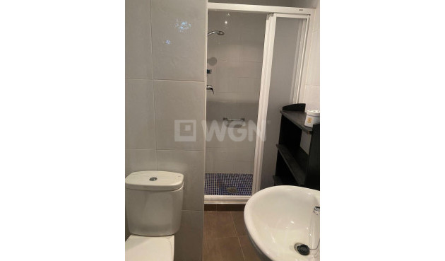 Odsprzedaż - Villa - Torrevieja - Centro - Muelle Pesquero