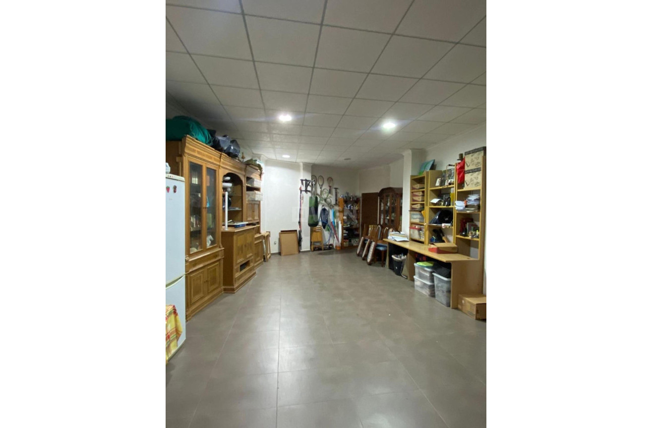 Odsprzedaż - Villa - Torrevieja - Centro - Muelle Pesquero