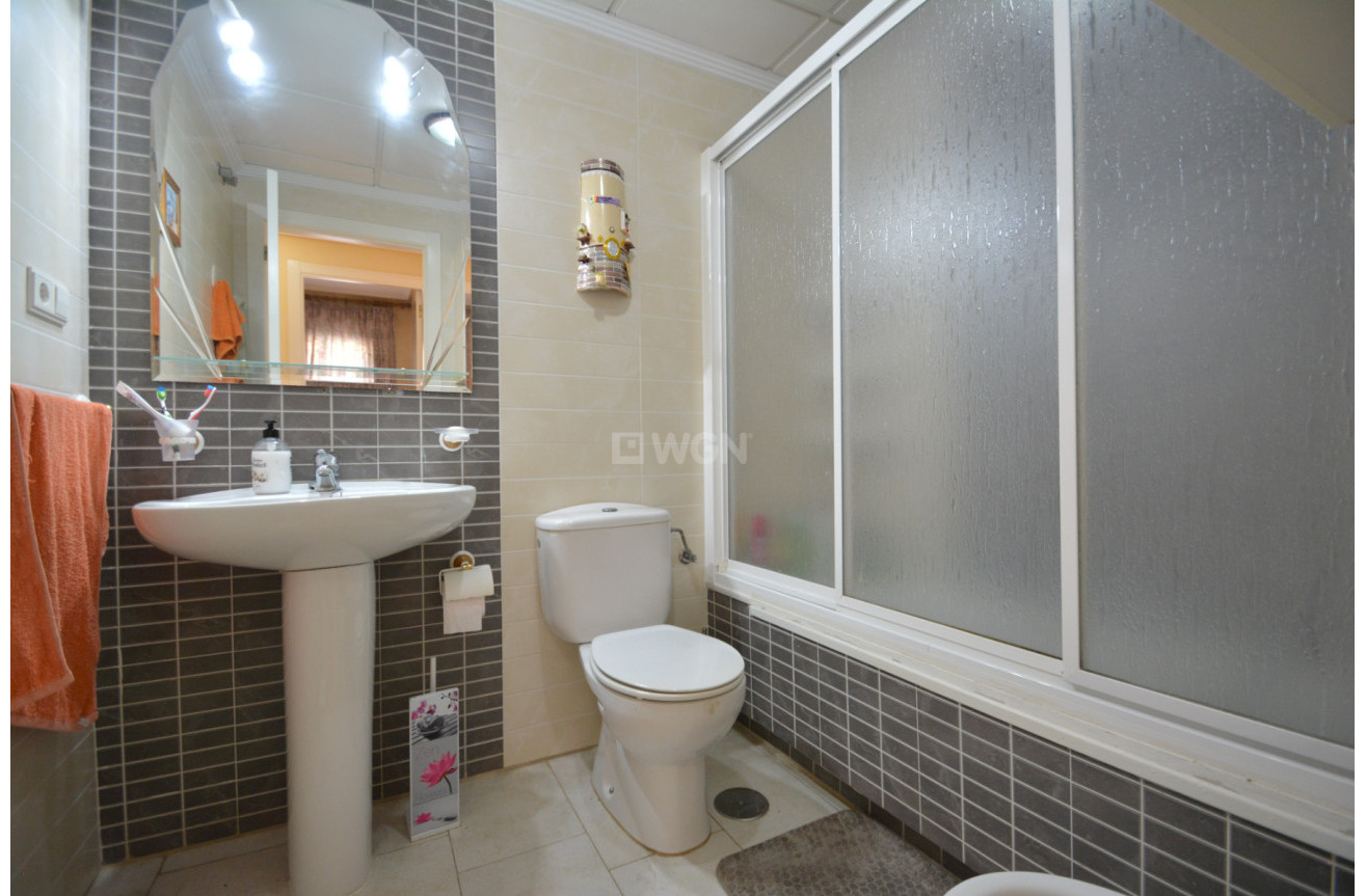 Odsprzedaż - Mieszkanie w bloku - Guardamar del Segura - Costa Blanca