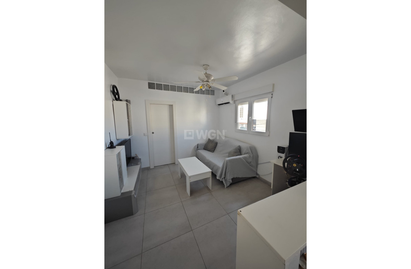 Resale - Apartment / flat - Torrevieja - Costa Blanca