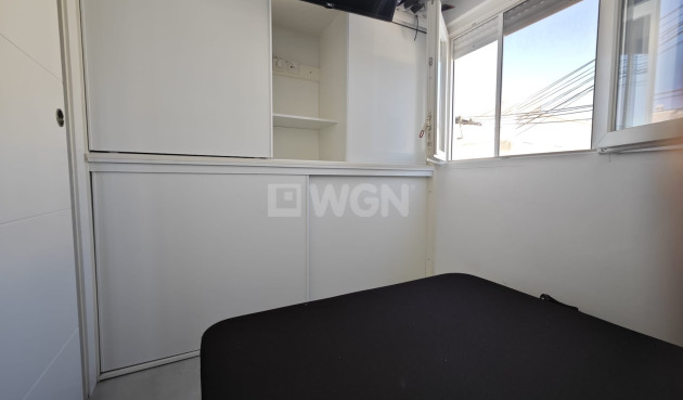 Resale - Apartment / flat - Torrevieja - Costa Blanca