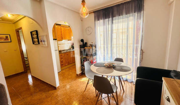 Reventa - Apartamento / piso - Torrevieja - Centro