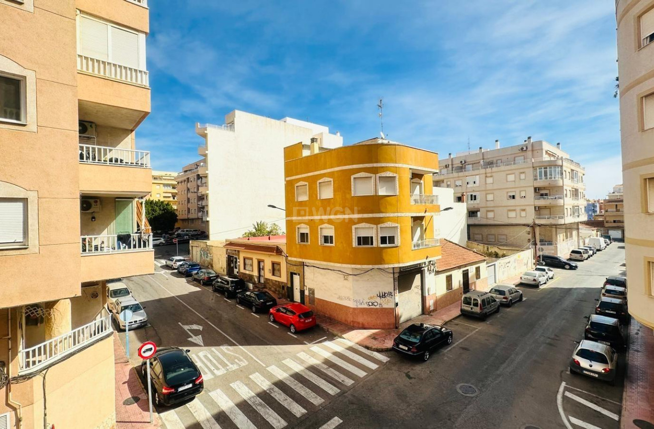 Reventa - Apartamento / piso - Torrevieja - Centro