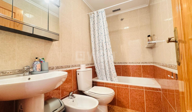 Reventa - Apartamento / piso - Torrevieja - Centro