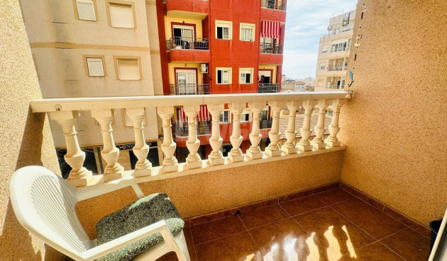 Reventa - Apartamento / piso - Torrevieja - Centro