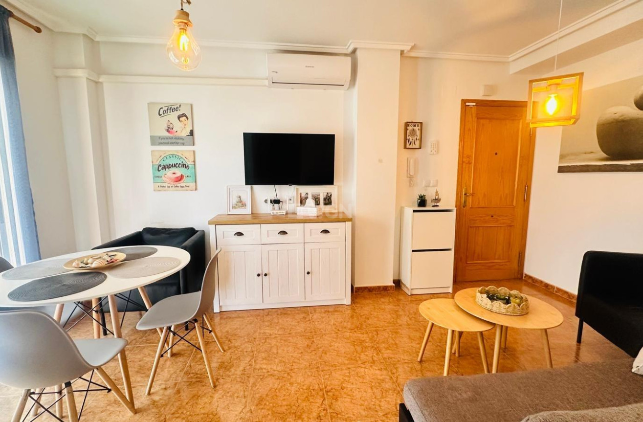 Reventa - Apartamento / piso - Torrevieja - Centro