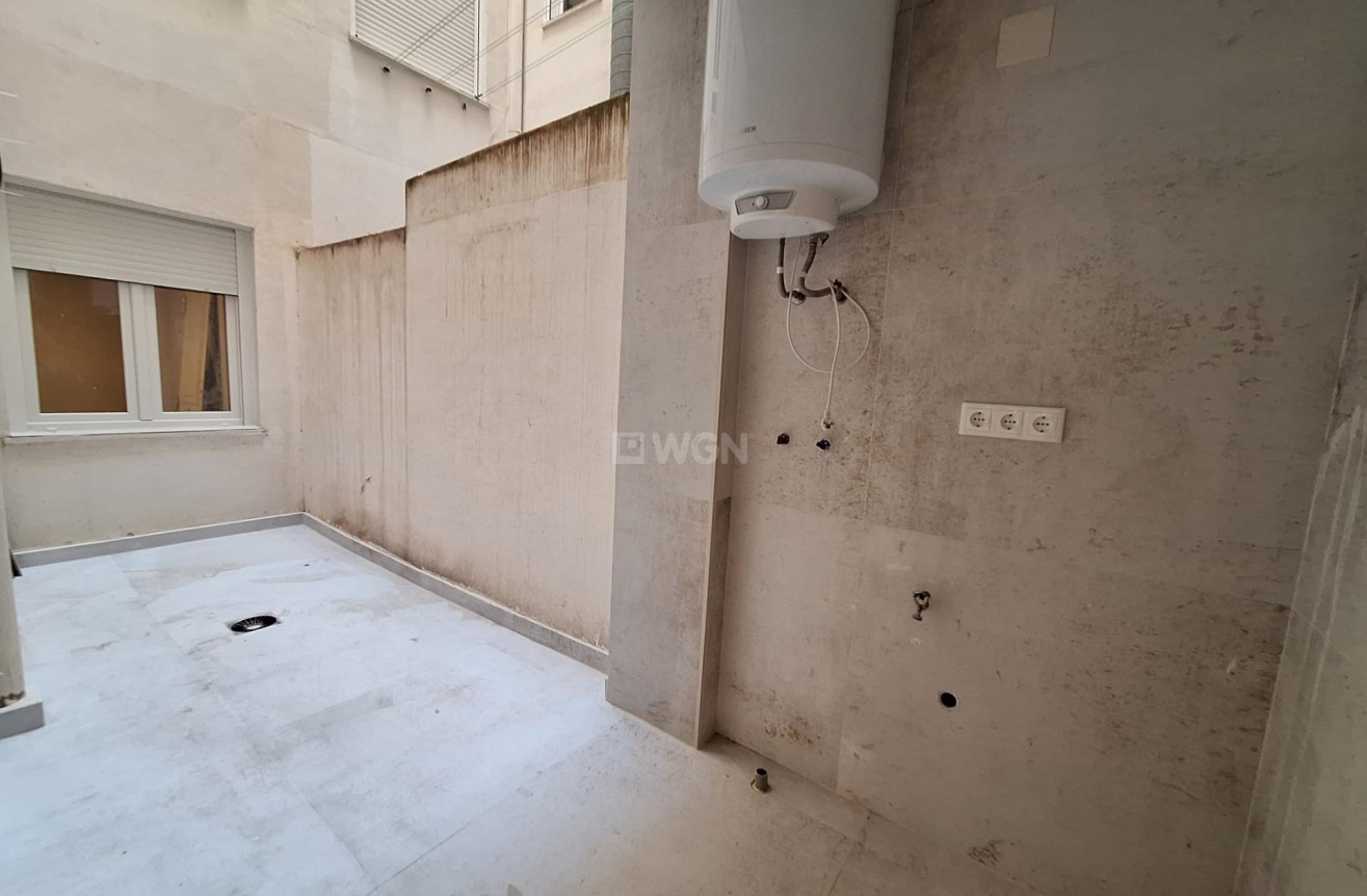 Resale - Apartment / flat - Torrevieja - Acequion