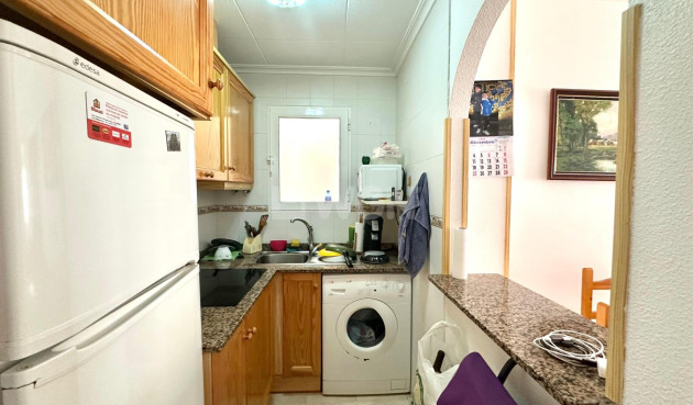 Resale - Apartment / flat - Torrevieja - Estacion De Autobuses