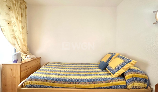 Resale - Apartment / flat - Torrevieja - Estacion De Autobuses