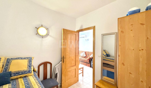 Resale - Apartment / flat - Torrevieja - Estacion De Autobuses