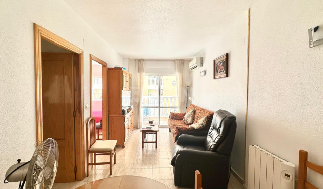 Resale - Apartment / flat - Torrevieja - Estacion De Autobuses