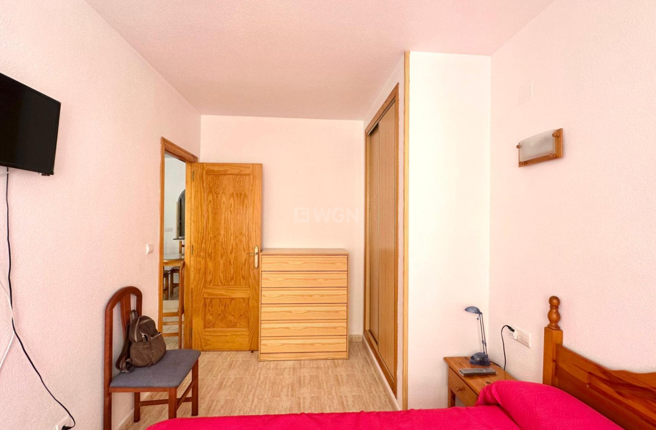 Resale - Apartment / flat - Torrevieja - Estacion De Autobuses