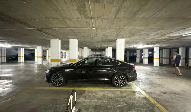 Resale - Apartment / flat - Torrevieja - Estacion De Autobuses