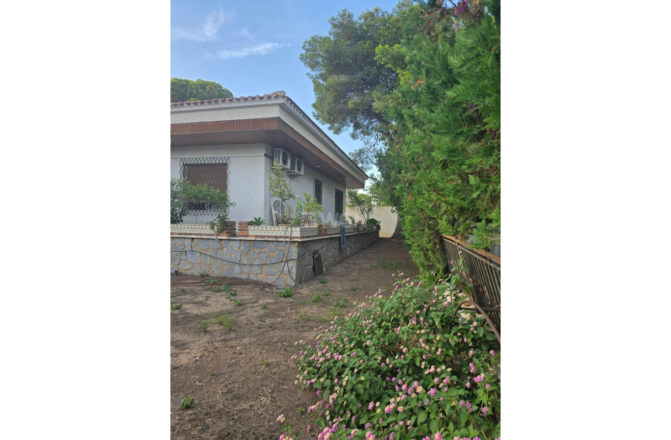 Odsprzedaż - Villa - Orihuela Costa - Campoamor