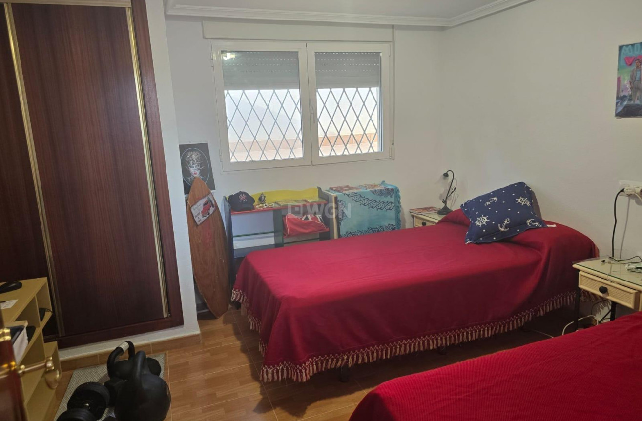 Odsprzedaż - Villa - Orihuela Costa - Campoamor