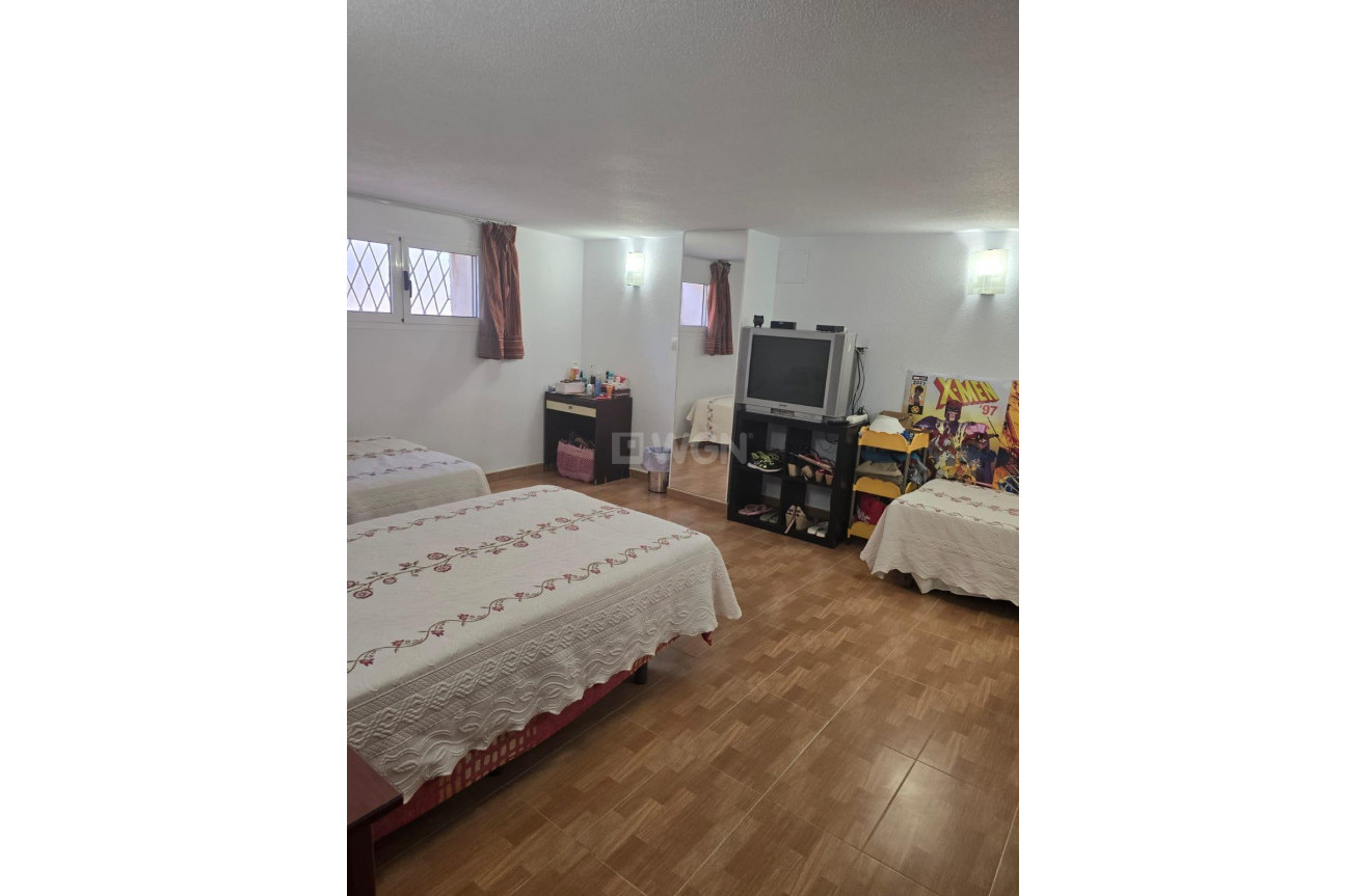 Odsprzedaż - Villa - Orihuela Costa - Campoamor