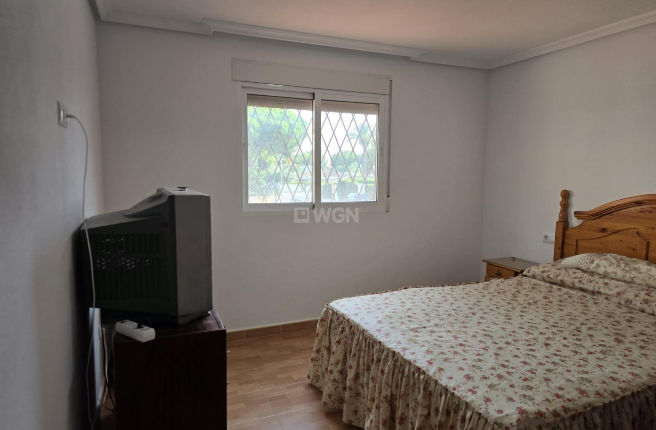 Odsprzedaż - Villa - Orihuela Costa - Campoamor