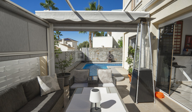 Odsprzedaż - Villa - Las Ramblas Golf - Calle Mayor