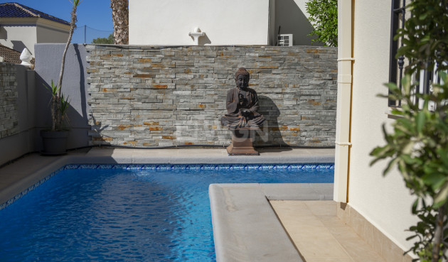 Odsprzedaż - Villa - Las Ramblas Golf - Calle Mayor