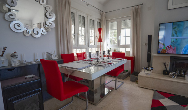 Odsprzedaż - Villa - Las Ramblas Golf - Calle Mayor