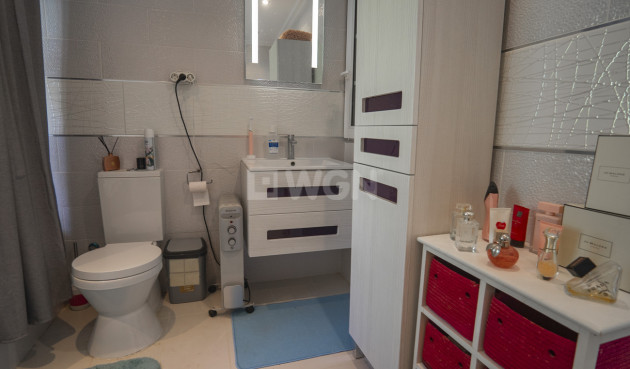 Odsprzedaż - Villa - Las Ramblas Golf - Calle Mayor