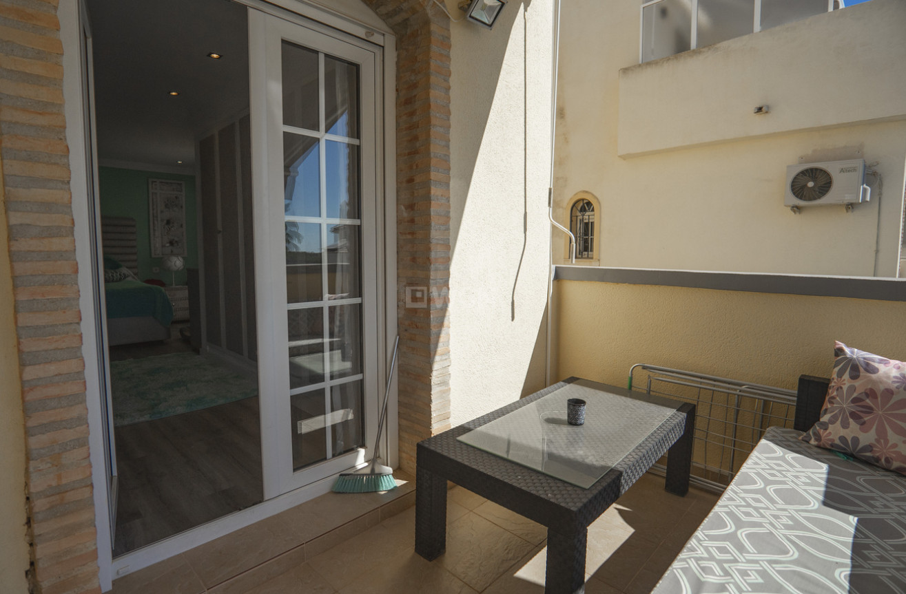 Odsprzedaż - Villa - Las Ramblas Golf - Calle Mayor