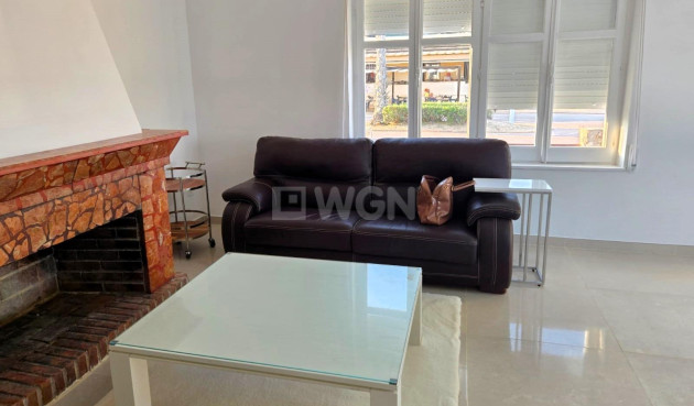 Odsprzedaż - Kamienica - Torrevieja - La Mata