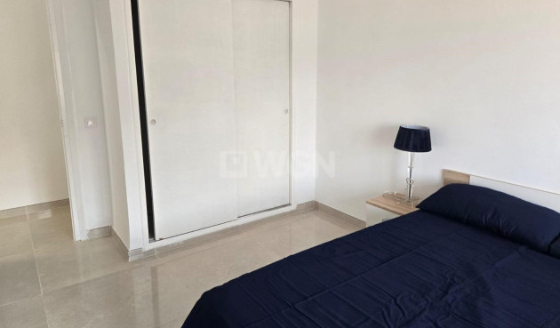 Odsprzedaż - Kamienica - Torrevieja - La Mata