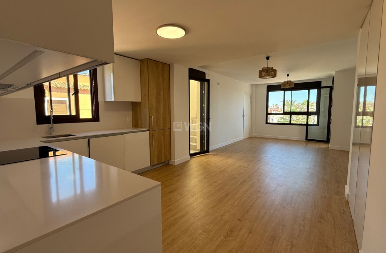 Odsprzedaż - Daszek - Orihuela - Inland