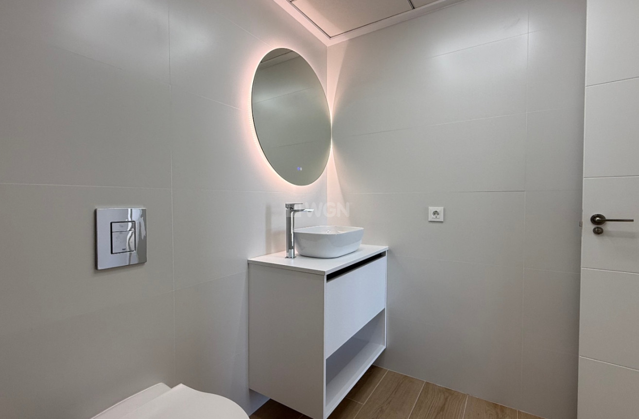 Odsprzedaż - Daszek - Orihuela - Inland