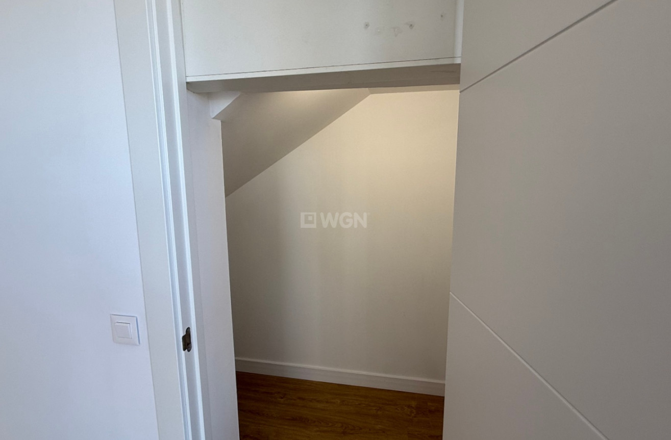 Odsprzedaż - Daszek - Orihuela - Inland