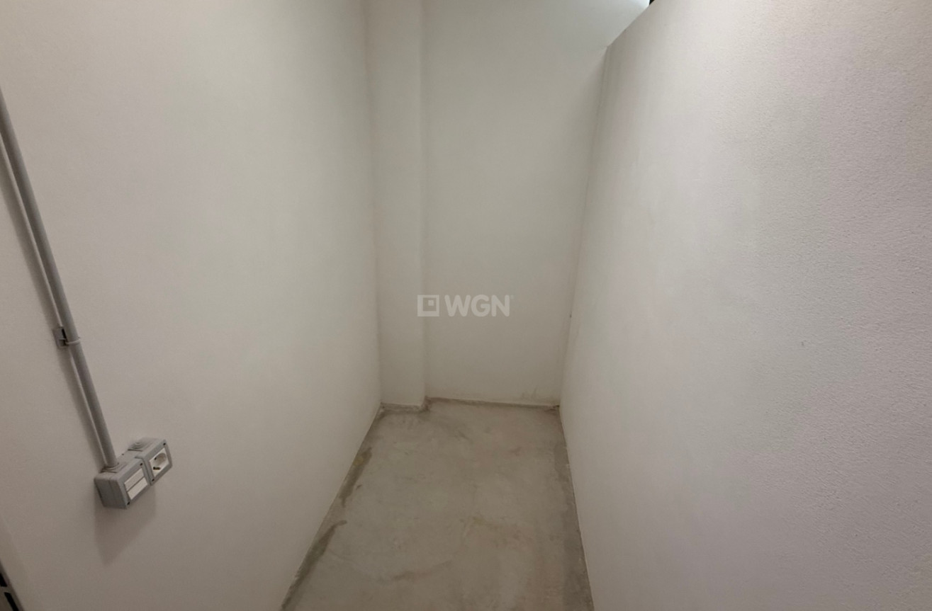 Odsprzedaż - Daszek - Orihuela - Inland