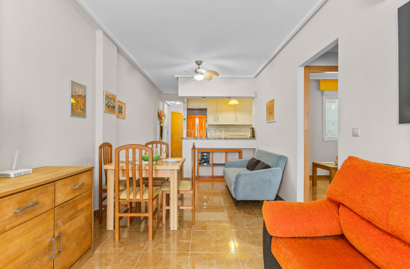 Resale - Apartment / flat - Torrevieja - Costa Blanca