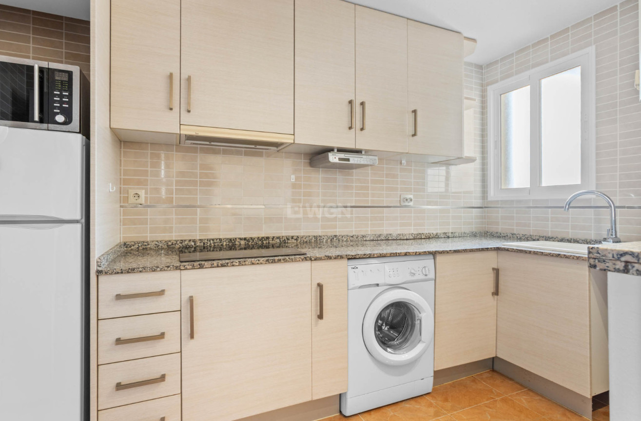 Odsprzedaż - Mieszkanie w bloku - Torrevieja - Costa Blanca