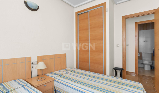 Odsprzedaż - Mieszkanie w bloku - Torrevieja - Costa Blanca
