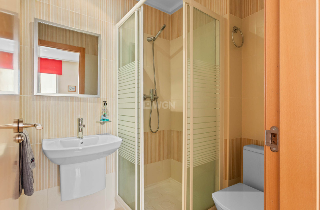 Odsprzedaż - Mieszkanie w bloku - Torrevieja - Costa Blanca