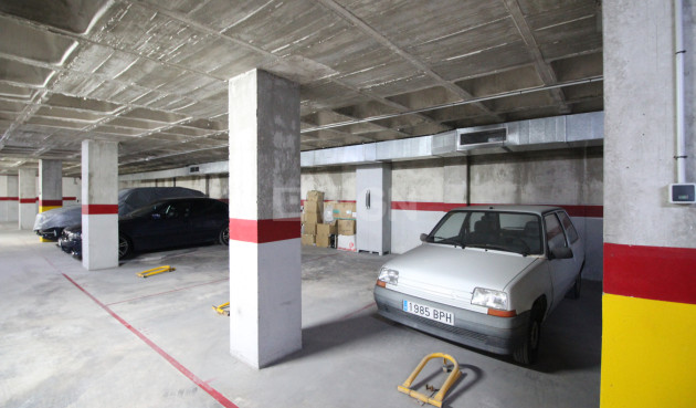 Odsprzedaż - Mieszkanie w bloku - Torrevieja - Costa Blanca