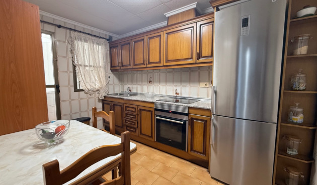 Odsprzedaż - Mieszkanie w bloku - Torrevieja - Costa Blanca