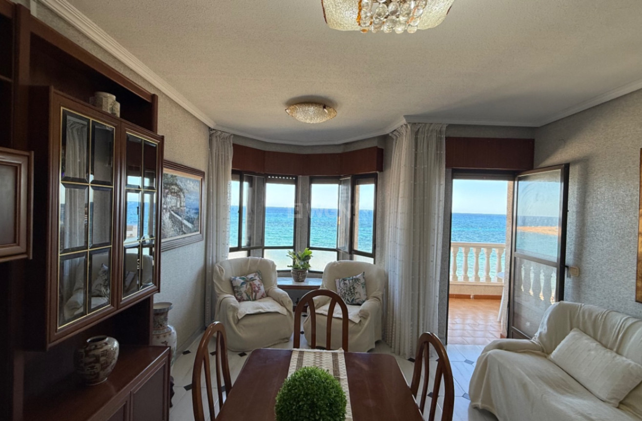 Odsprzedaż - Mieszkanie w bloku - Torrevieja - Costa Blanca