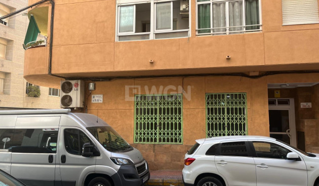 Reventa - Comercial - Torrevieja - Centro