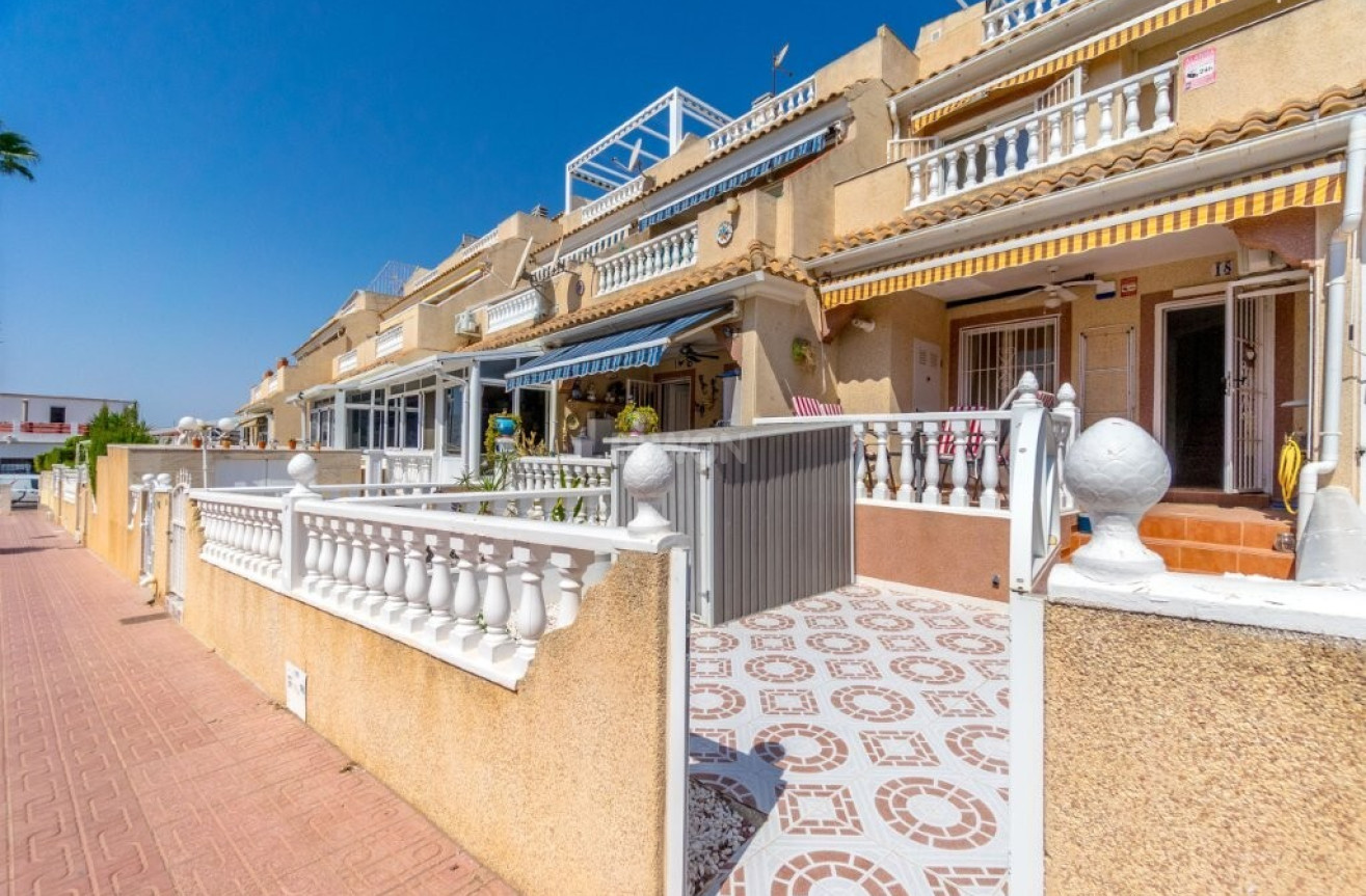 Odsprzedaż - Kamienica - Torrevieja - La Siesta/ El Chaparral