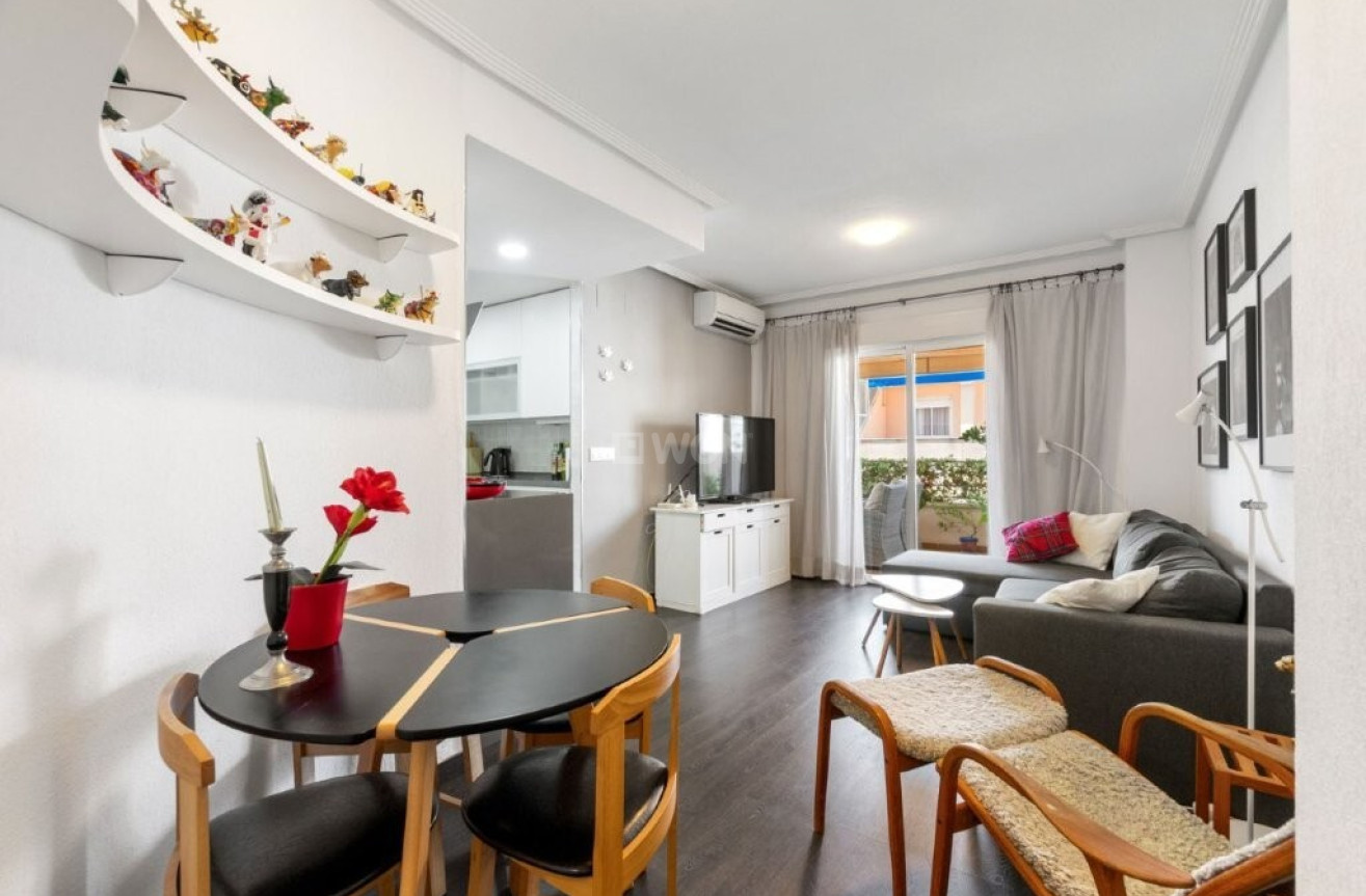 Odsprzedaż - Daszek - Torrevieja - CENTER