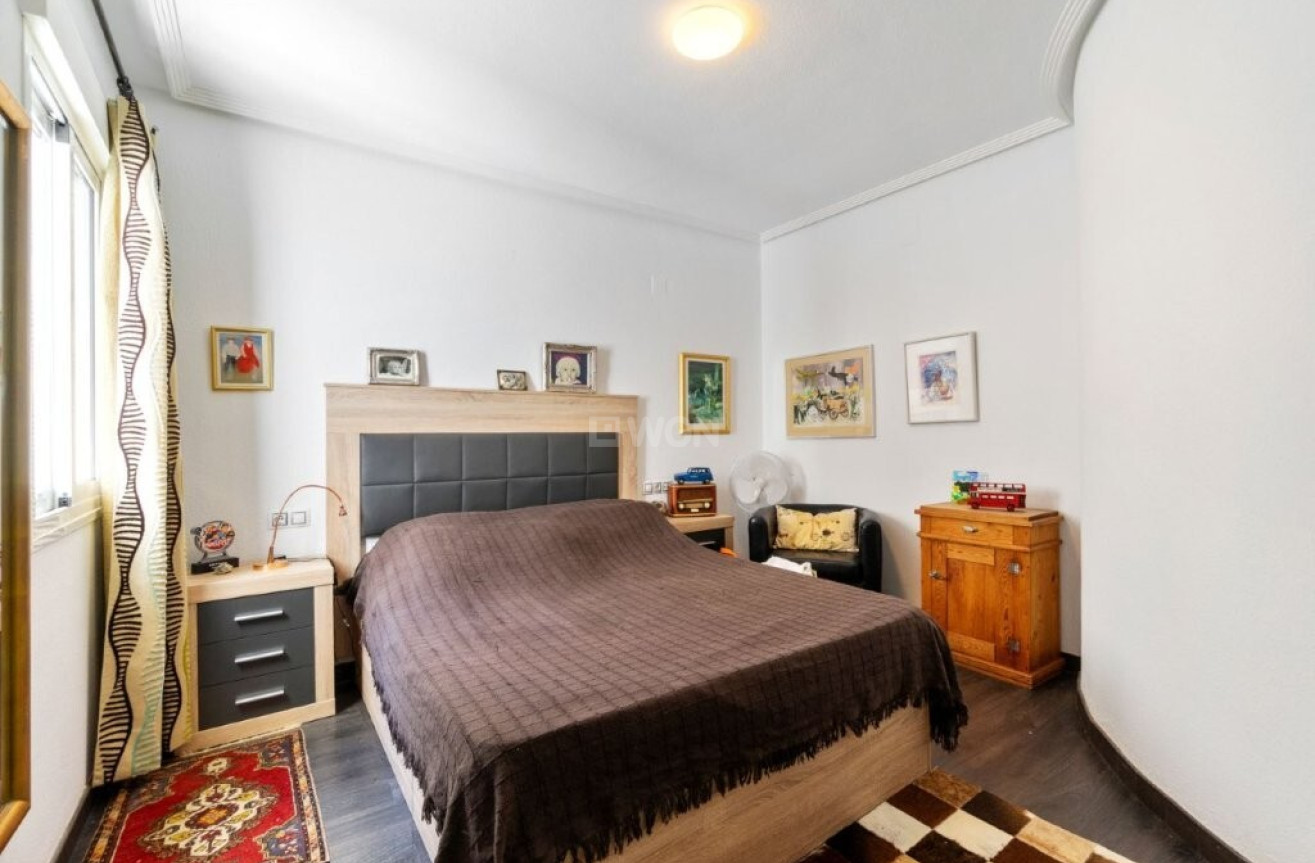 Odsprzedaż - Daszek - Torrevieja - CENTER