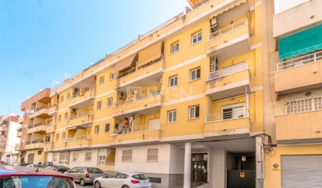 Odsprzedaż - Daszek - Torrevieja - CENTER