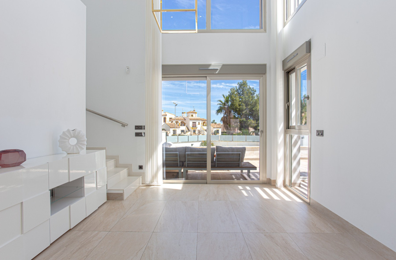 Resale - Villa - Orihuela Costa - Costa Blanca