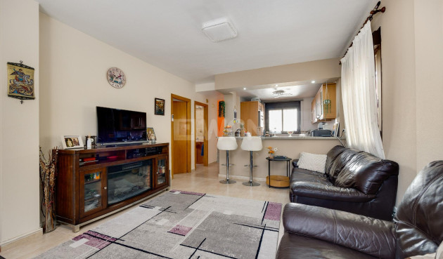 Odsprzedaż - Villa - Orihuela Costa - PAU 8