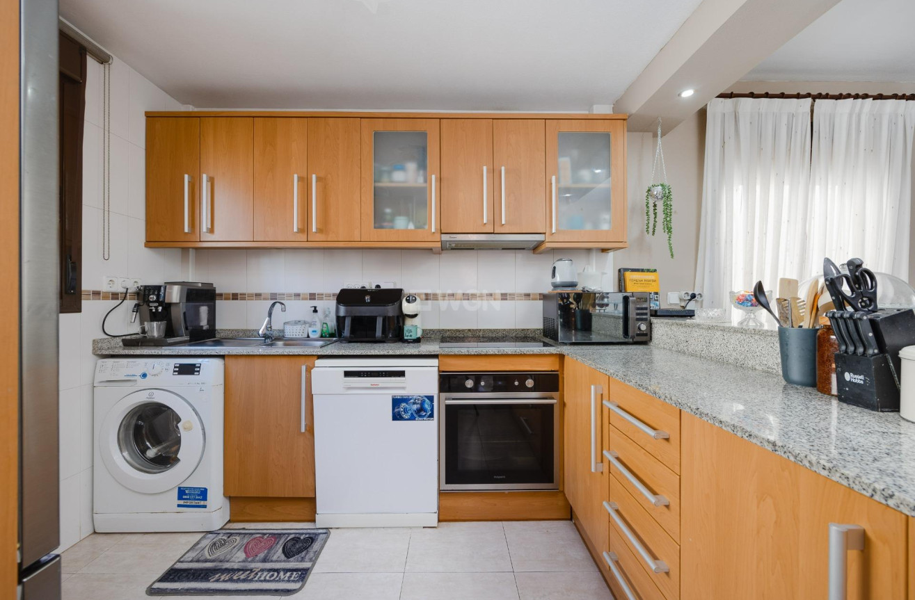 Odsprzedaż - Villa - Orihuela Costa - PAU 8